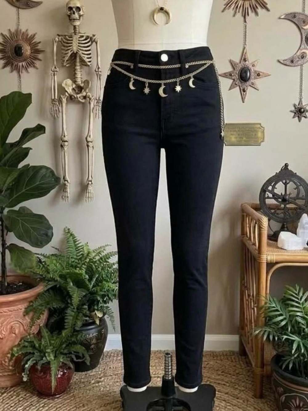 Frame Le One Skinny Black High Rise Jeans
